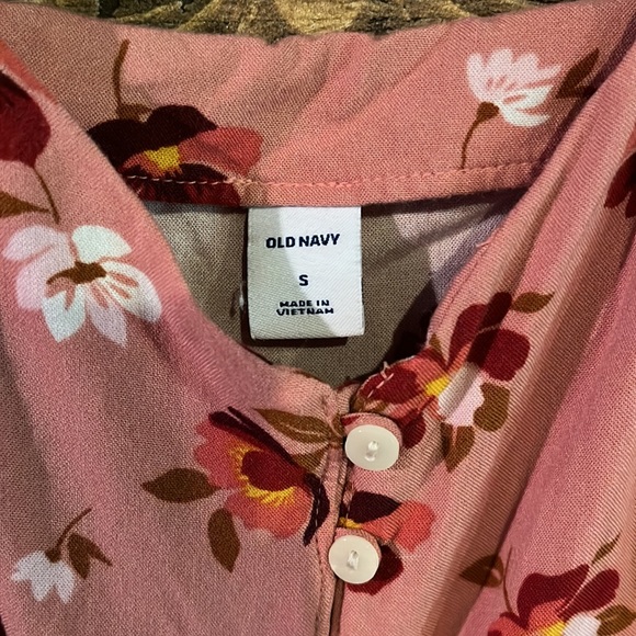 Floral Sleeveless - Picture 3 of 3